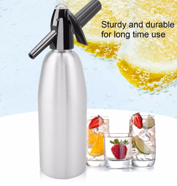 Portable Soda Maker — Create Fresh Sparkling Drinks Anywhere